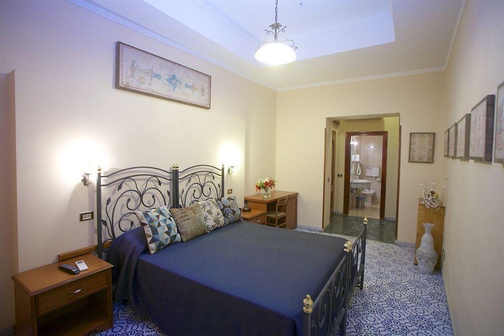 Nicolas Inn Rome Exterior photo