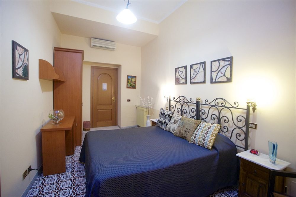 Nicolas Inn Rome Exterior photo