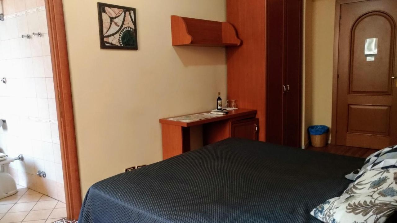 Nicolas Inn Rome Exterior photo